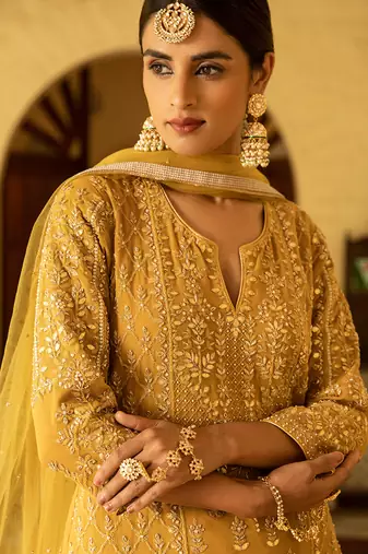 Gota Jaal Embroidered Kurta Paired With A Banarasi Skirt And Net Dupatta With Pearl Work