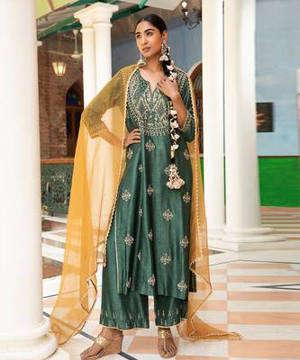 Zardozi Work Kurta Paired With  Embroidered Pants And Organza Dupatta With Pearl Detailings 1