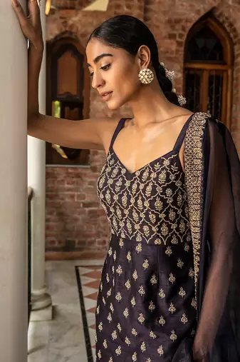 Zari Embroidered Short Kurta Paired With A Gharara And An Organza Dupatta