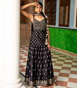 Zari Embroidered Short Kurta Paired With A Gharara And An Organza Dupatta