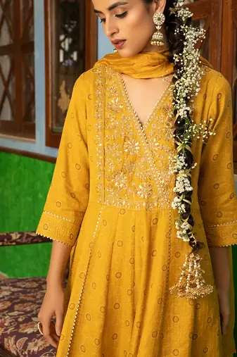 Tissue Chanderi Hand Embroidered Anarkali Paired With A Crushed Silk Dupatta And Churidaar