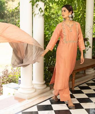 Blush Woven Zari Chanderi Kurta  With Floral Bead Work Paired With Pants And An Ombre Crushed Chanderi Dupatta 3