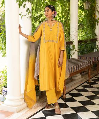 Yellow Woven Zari Chanderi Kurta  With Floral Bead Work Paired With Pants And An Ombre Crushed Chanderi Dupatta 1