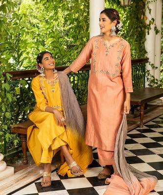 Yellow Woven Zari Chanderi Kurta  With Floral Bead Work Paired With Pants And An Ombre Crushed Chanderi Dupatta 5