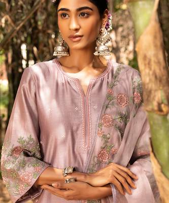 Lilac Chanderi Kurta With Multi Color Dori Pearl Embroidery  Paired With A Embroidered Organza Dupatta 2
