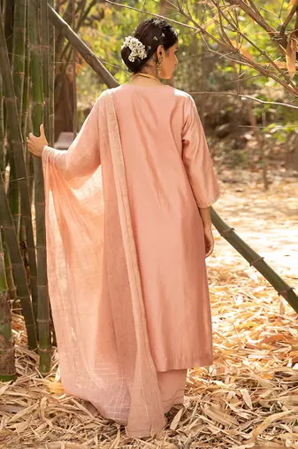 Pink Chanderi Kurta With Dori Thread Embroidery , Paired With A Checkered Chanderi Dupatta And Cotton Silk Pants