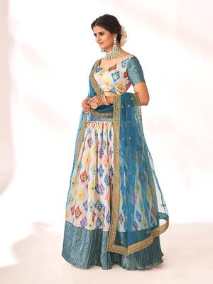 White color  Banarasi silk Zari Half saree with  Blue color dupatta with Unsttiched blouse 5