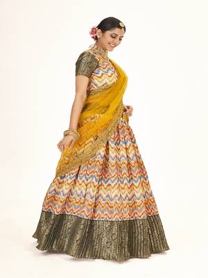 Mutli color  Banarasi silk Zari lehenga  with  Yellow color dupatta with Unsttiched blouse 3