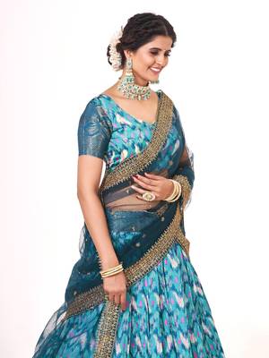 Blue color  Banarasi silk Zari lehenga with  Teal color dupatta with Unsttiched blouse 2