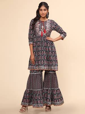 Vbuyz Women'S Embroidered Flared Cotton Black Stitched Kurta Sharara With Dupatta 2