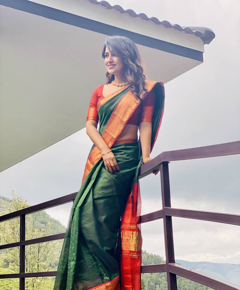 LONDON BEAUTY GREEN SILK SAREES WITH BLOUSE