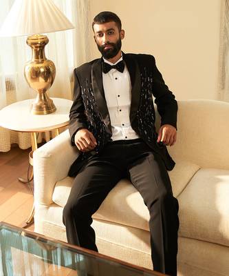 Dazzling Tuxedo Set 3