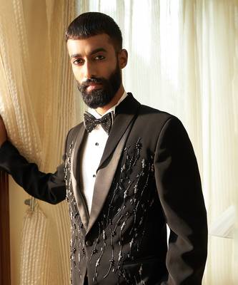 Dazzling Tuxedo Set 5