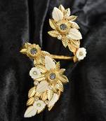 Gold Jardin D'Eden Hand Cuff