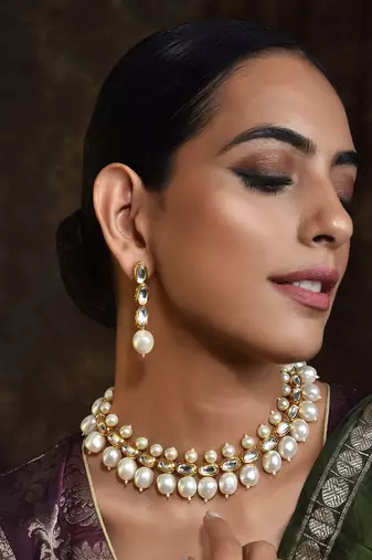 Swabhimann White Pearl Necklaces