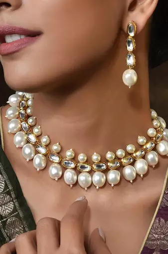 Swabhimann White Pearl Necklaces