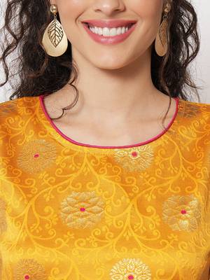 Yellow jacquard cotton silk Kurta Pant With Dupatta 2