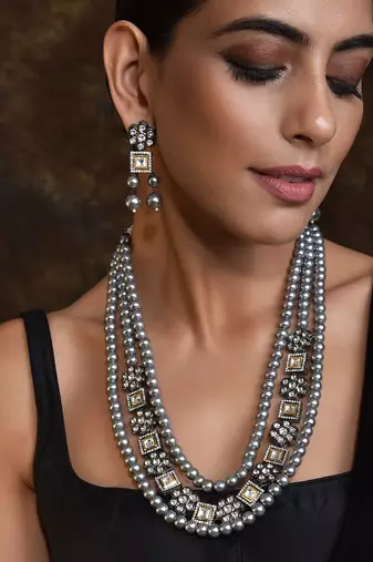 Grey zircon   necklaces