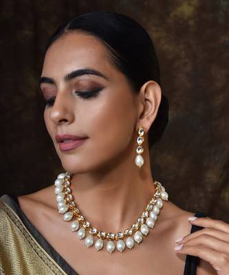 Swabhimann Gold Pearl Necklace 1