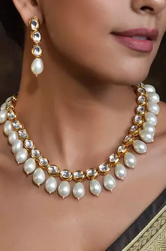 Swabhimann Gold Pearl Necklace