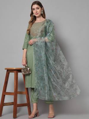 Sea-green embroidered silk blend Kurta Pant With Dupatta 1