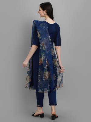Blue embroidered silk blend Kurta Pant With Dupatta 2