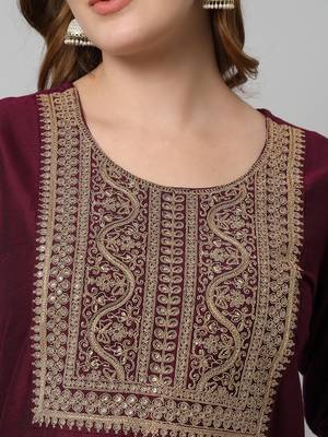 Purple embroidered silk blend Kurta Pant With Dupatta 2