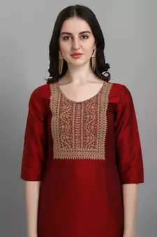 Maroon embroidered silk blend Kurta Pant With Dupatta
