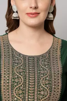 Dark-green embroidered silk blend Kurta Pant With Dupatta