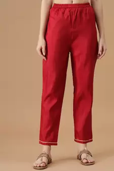 Red embroidered silk blend Kurta Pant With Dupatta