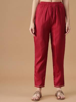 Red embroidered silk blend Kurta Pant With Dupatta 3
