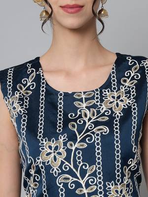 Teal embroidered cotton silk Kurta Pant With Dupatta 2