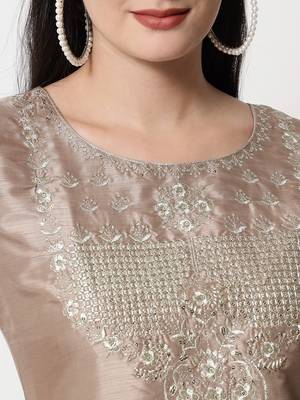 Beige embroidered cotton silk Kurta Pant With Dupatta 2