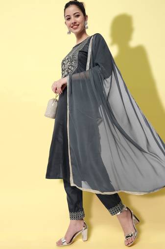 Grey embroidered chanderi Kurta Pant With Dupatta