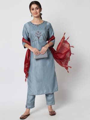 Aqua-blue embroidered silk blend Kurta Pant With Dupatta 1