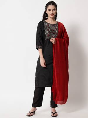Black embroidered silk blend Kurta Pant With Dupatta 1