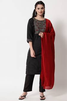 Black embroidered silk blend Kurta Pant With Dupatta