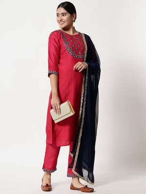 Red embroidered cotton silk Kurta Pant With Dupatta 1