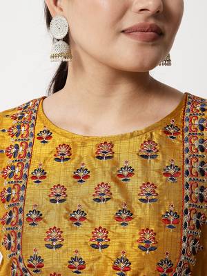 Mustard embroidered cotton silk Kurta Pant With Dupatta 2