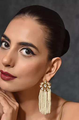 White Gold Tone Kundan Earrings With Pearls