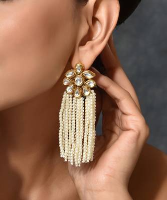 White Gold Tone Kundan Earrings With Pearls 3