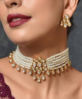White and Gold Pearl and Stone Encrusted Choker Necklace Set 3