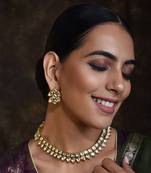 Gold Tone Kundan Necklace Set