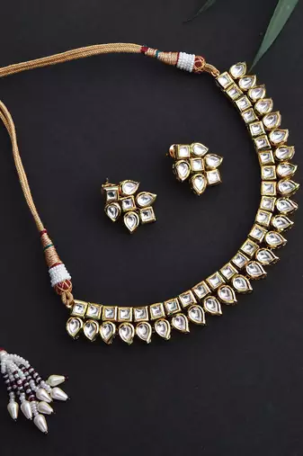Gold Tone Kundan Necklace Set