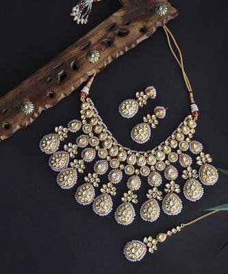 Pink Gold Tone Kundan Bridal Necklace Set With Maang Tikka 1