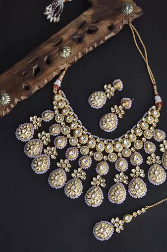 Pink Gold Tone Kundan Bridal Necklace Set With Maang Tikka