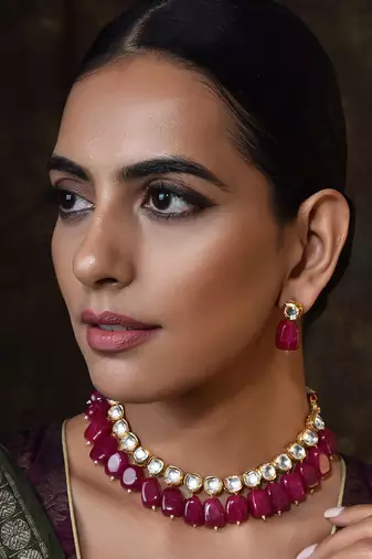 Maroon Gold Tone Kundan Necklace Set