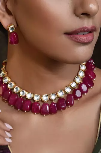 Maroon Gold Tone Kundan Necklace Set