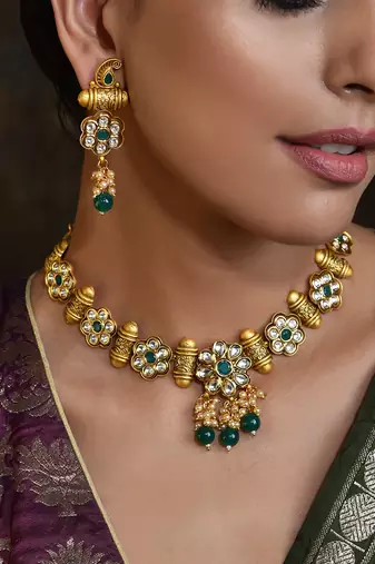 Green Gold Tone Necklace Set