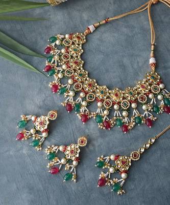Red Green Gold Tone Kundan Necklace Set 4
